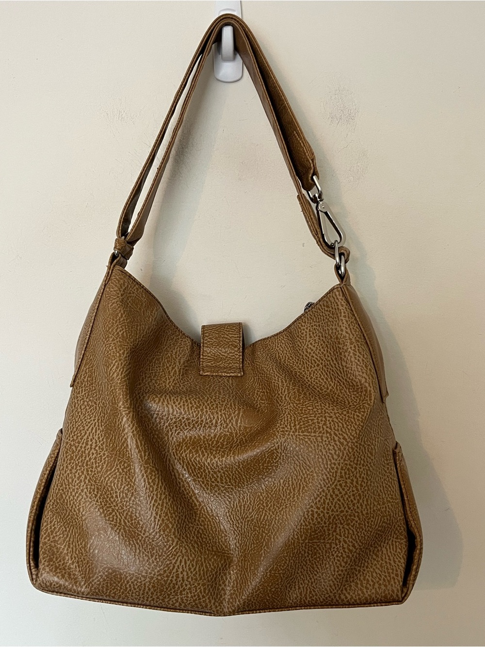 Matt & Nat Tan Brown Distressed Vegan Leather Hobo Shoulder Bag Y2K Style - Picture 4 of 13